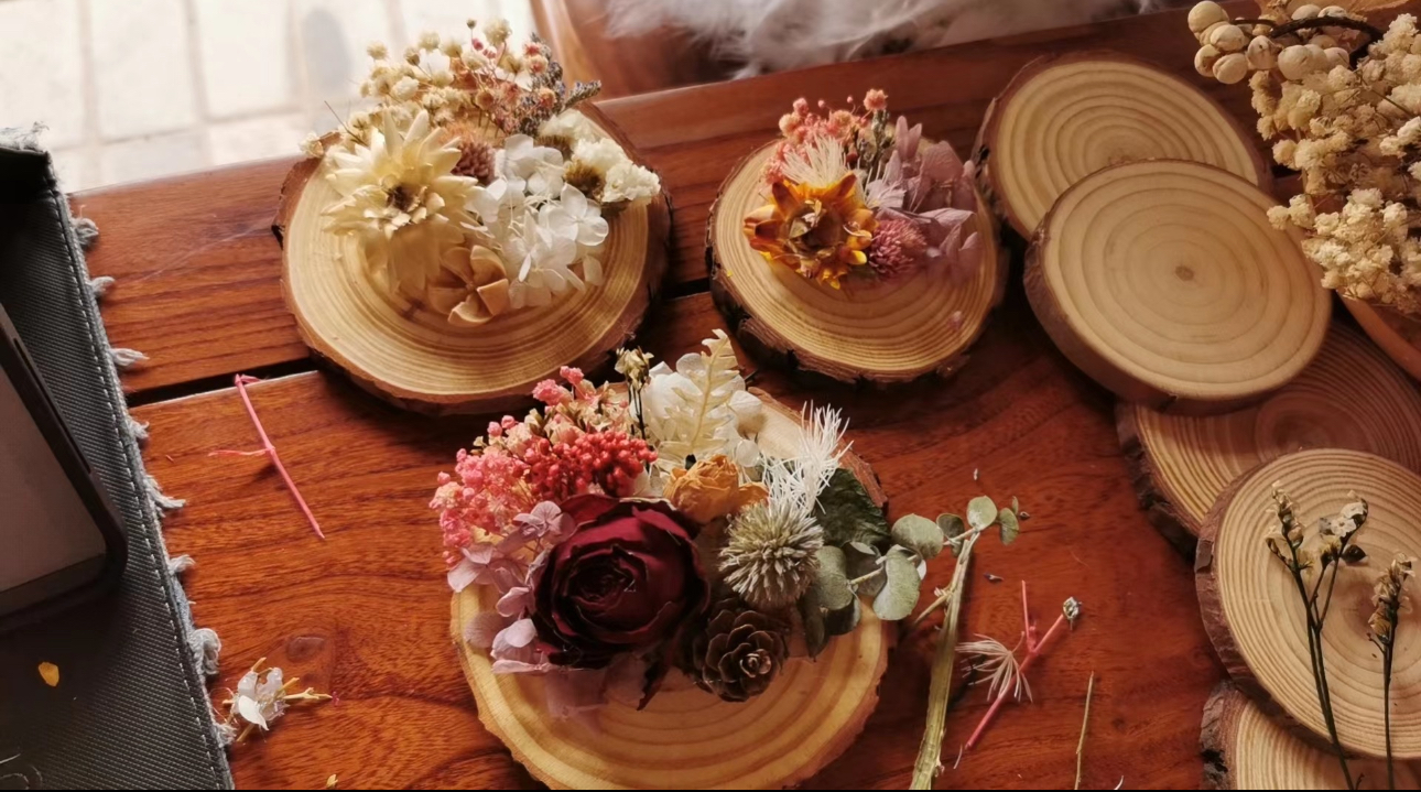 Custom dried flower art